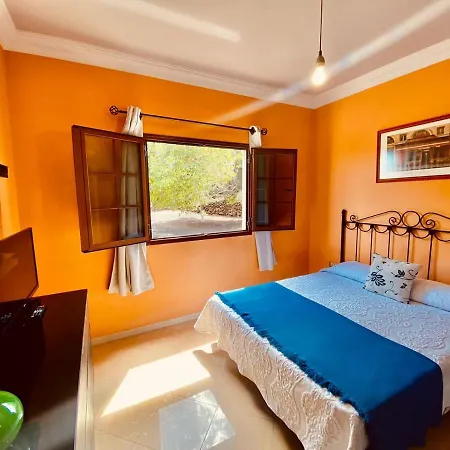 Villa Rural Los Abuelos Holiday home *